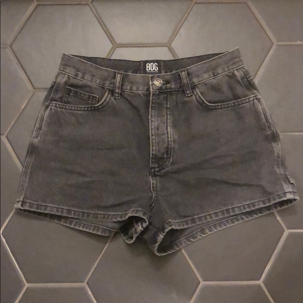 BDG- high-rise carpenter short